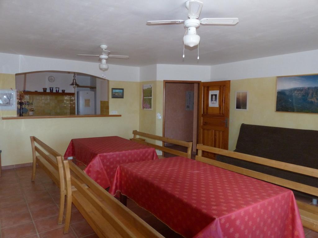 La Ferme Du Petit Segries Bed And Breakfast Moustiers-Sainte-Marie Buitenkant foto