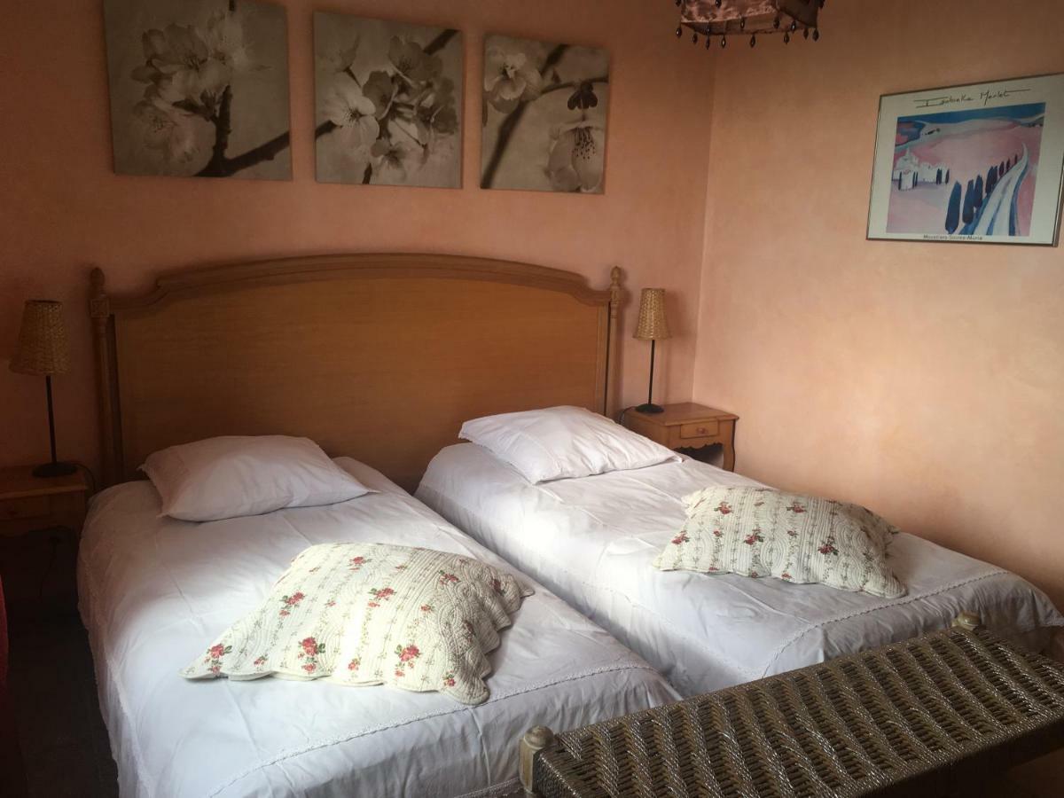 La Ferme Du Petit Segries Bed And Breakfast Moustiers-Sainte-Marie Buitenkant foto
