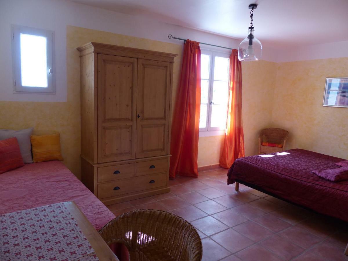 La Ferme Du Petit Segries Bed And Breakfast Moustiers-Sainte-Marie Buitenkant foto